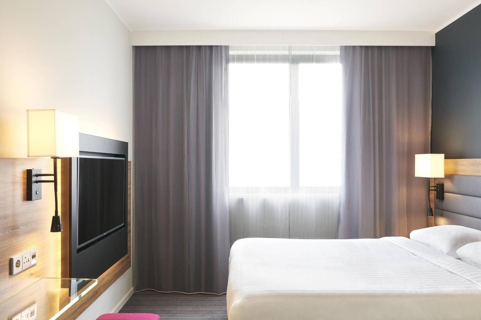 Moxy Munich Messe Hotel Aschheim Eksteriør billede