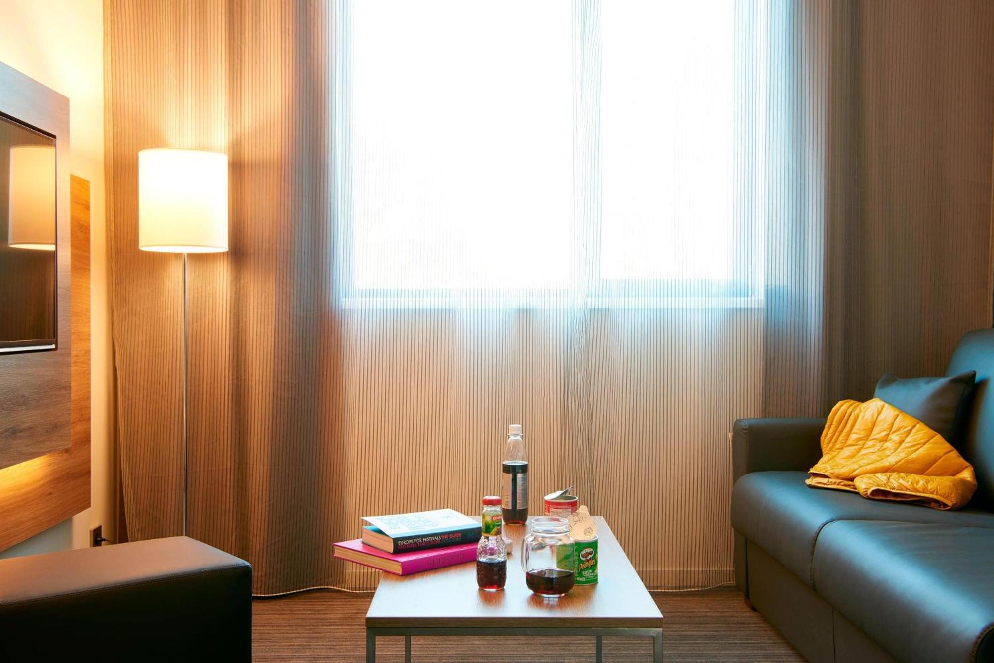 Moxy Munich Messe Hotel Aschheim Eksteriør billede